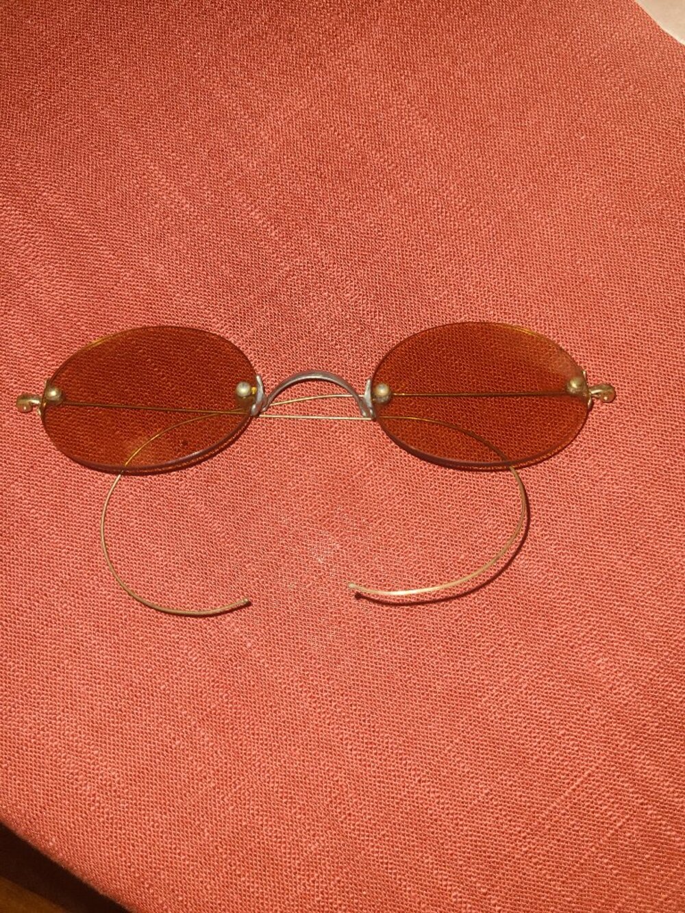 Late 1800’s-1900 Amber Lens Wire Framed Glasses Wrap Around Ear